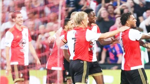 Feyenoord’u Kazım ve Kuyt uçurdu