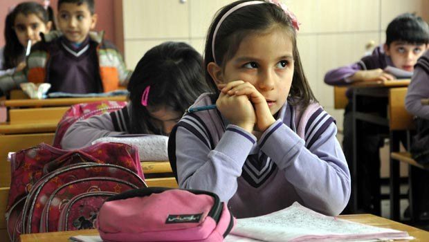 Okullar ne zaman açılacak? Başbakan Ahmet Davutoğlu açıkladı