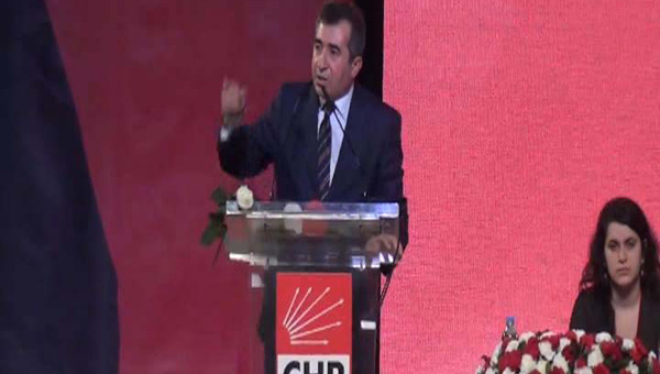 CHP İstanbul İl Kongresi’nde başkanlık yarışı: Saraç aday adaylığından çekildi