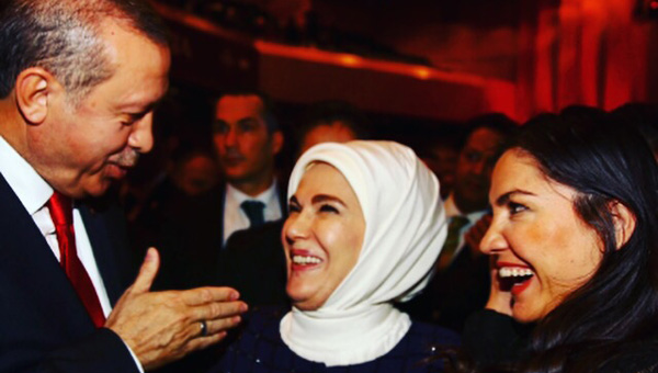 Cumhurbaşkanı Erdoğan ve eşinden Seksenler dizisi oyuncusuna övgü
