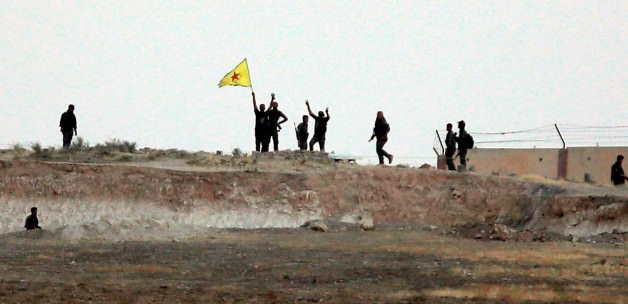 700 km’lik sınır hattı YPG’nin eline geçti!