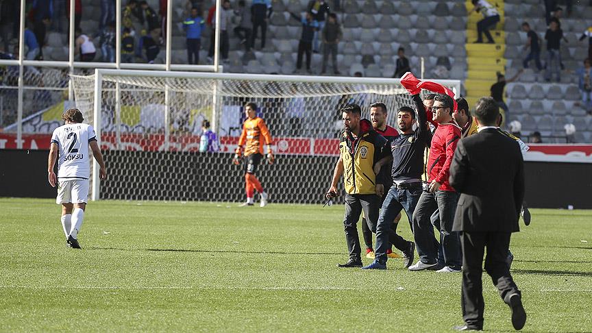 Başkentteki olaylı maçla ilgili 2 şüpheli gözaltına alındı