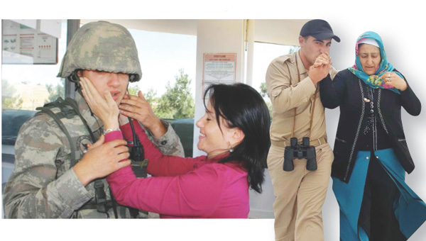 Mehmetçiğe anne sürprizi