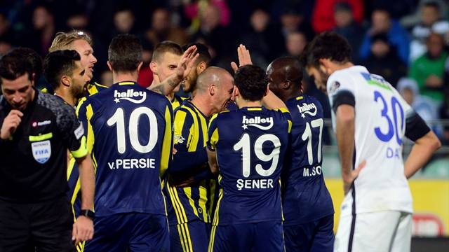 Fenerbahçe seriyi Rize’de de sürdürdü