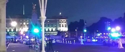 İngiltere ve Belçika'da polise bıçaklı saldırı