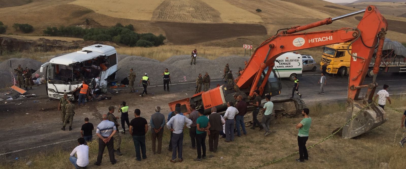 Ağrı'da katliam gibi kaza 8 ölü