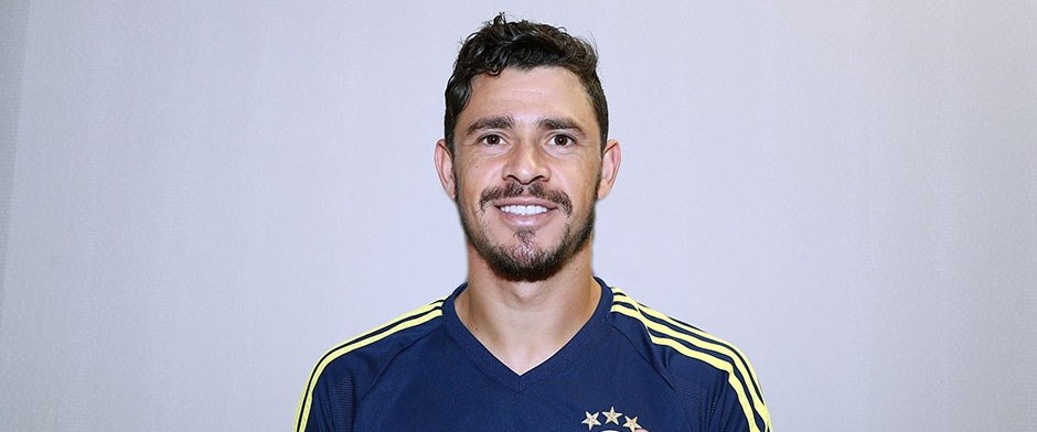 Giuliano resmen Fenerbahçe'de