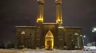 Karla kaplanan Erzurum havadan görüntülendi