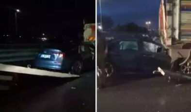 Seyir halindeyken tekeri kopan otomobil kamyona çarptı