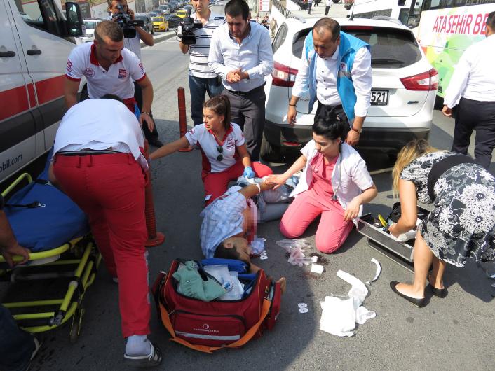 atasehir-de-sokak-ortasinda-kavga-5