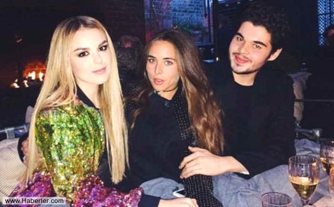 chloe-green-baba-parasiyla-gununu-gun-ediyor-2