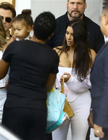 kiyafeti-olay-oldu-11