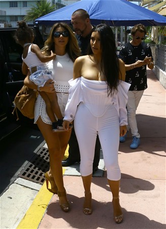 kiyafeti-olay-oldu-4