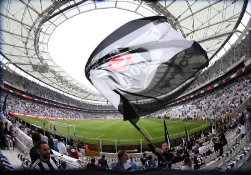 vodafone-arena-da-bayram-havasi-10