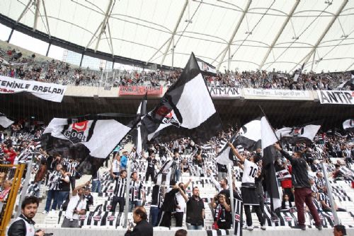 vodafone-arena-da-bayram-havasi-2