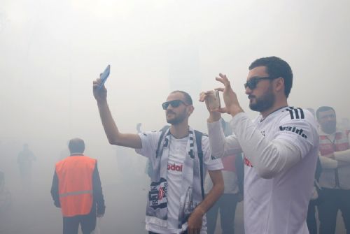 vodafone-arena-da-bayram-havasi-22