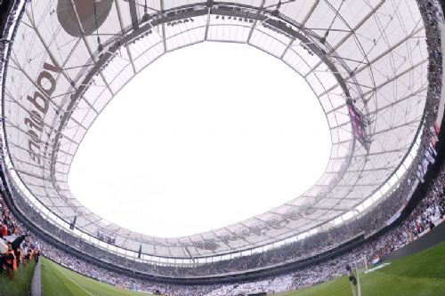 vodafone-arena-da-bayram-havasi-38