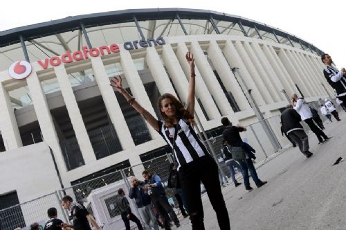 vodafone-arena-da-bayram-havasi-50