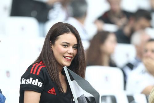 vodafone-arena-da-bayram-havasi-53