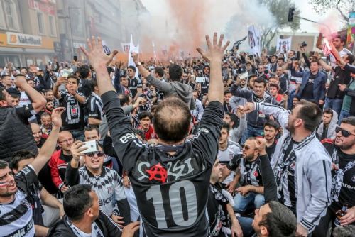 vodafone-arena-da-bayram-havasi-6