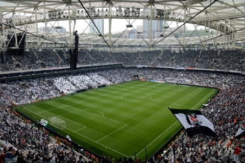 vodafone-arena-da-bayram-havasi-60