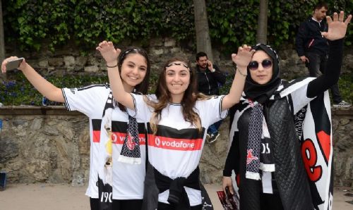 vodafone-arena-da-bayram-havasi-8